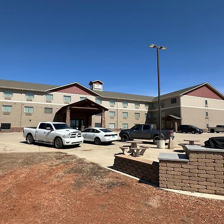 The Watford Hotel Watford City Екстериор снимка