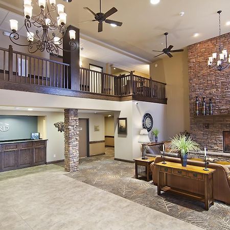 The Watford Hotel Watford City Екстериор снимка