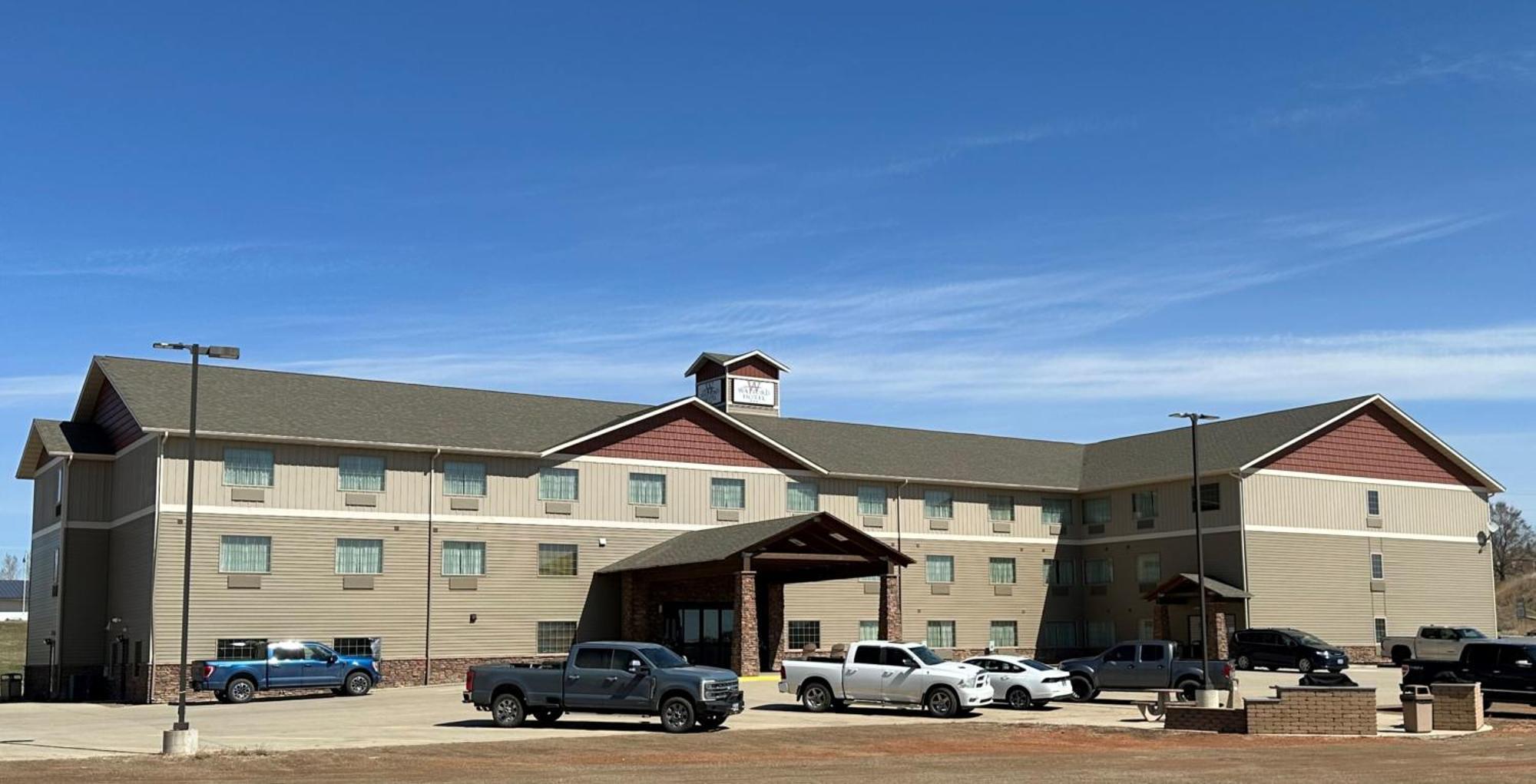 The Watford Hotel Watford City Екстериор снимка
