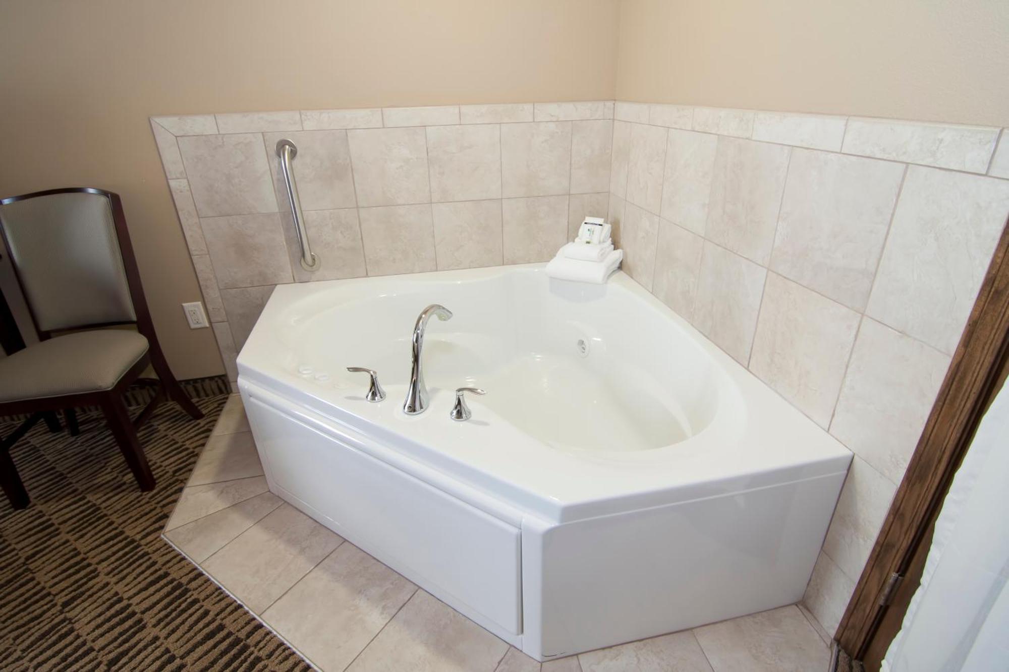 The Watford Hotel Watford City Екстериор снимка