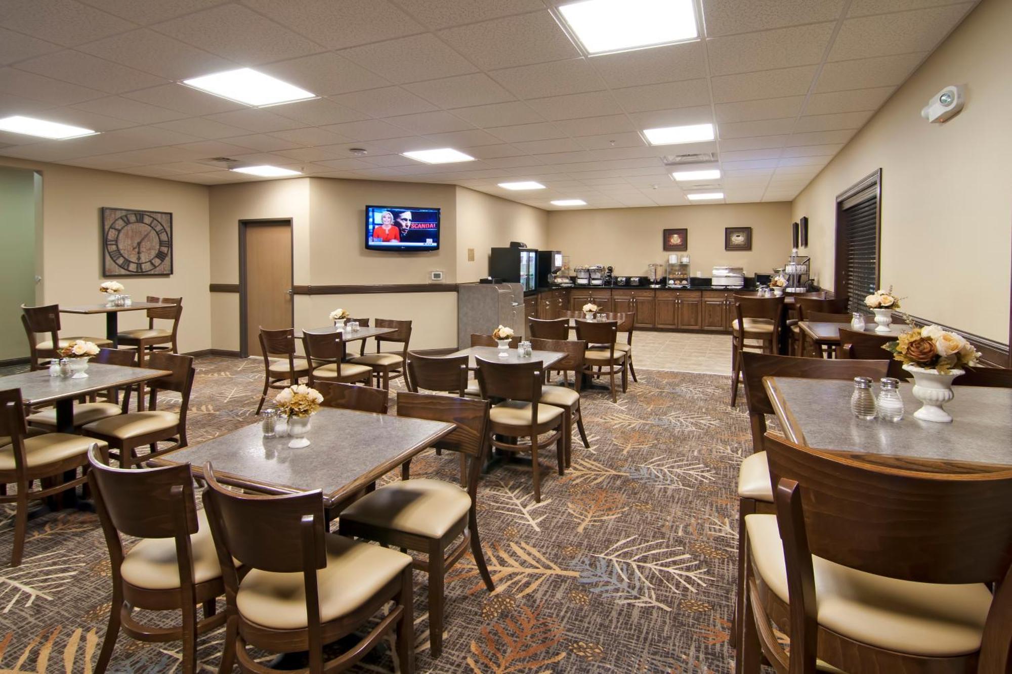 The Watford Hotel Watford City Екстериор снимка