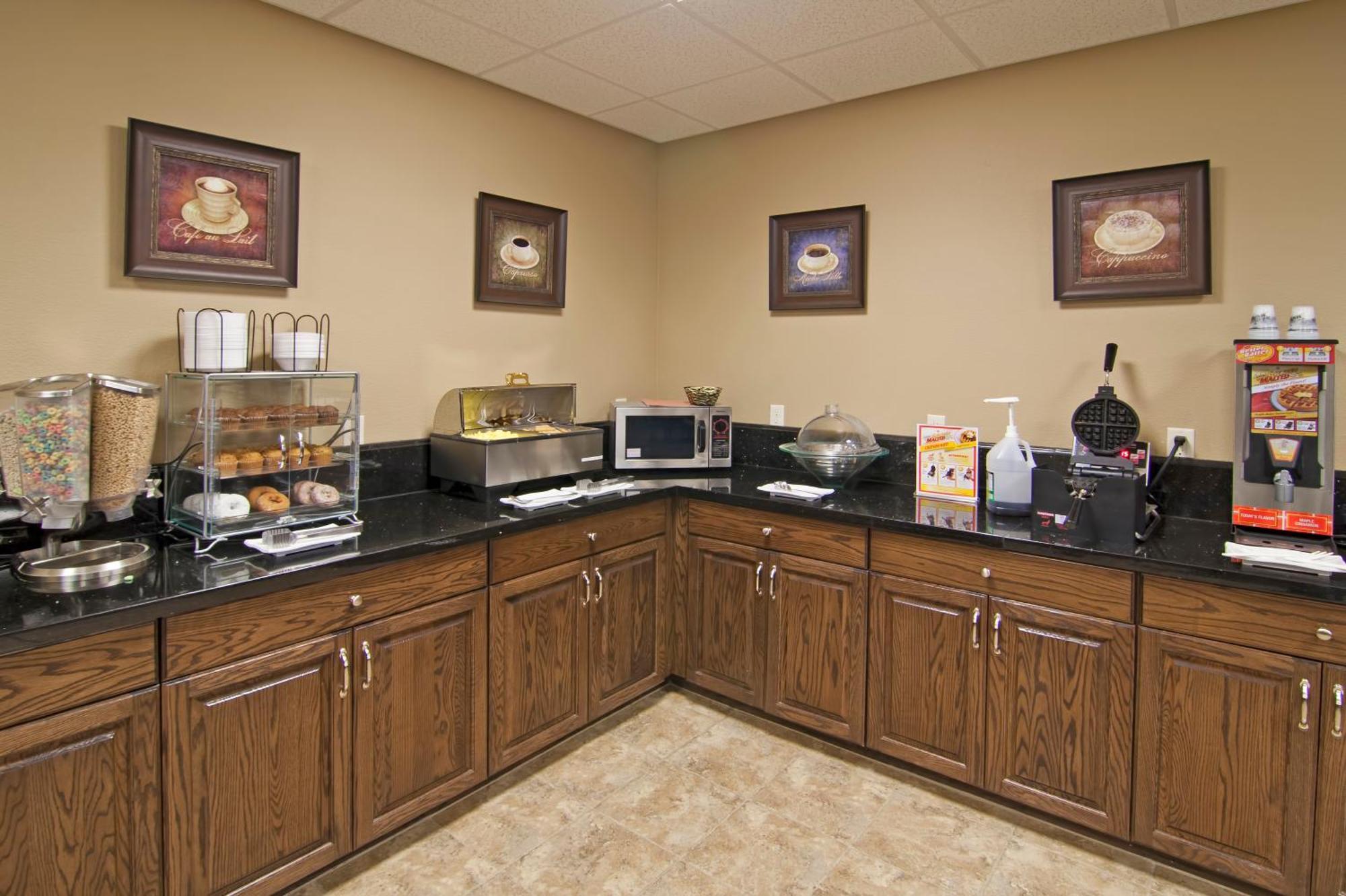 The Watford Hotel Watford City Екстериор снимка
