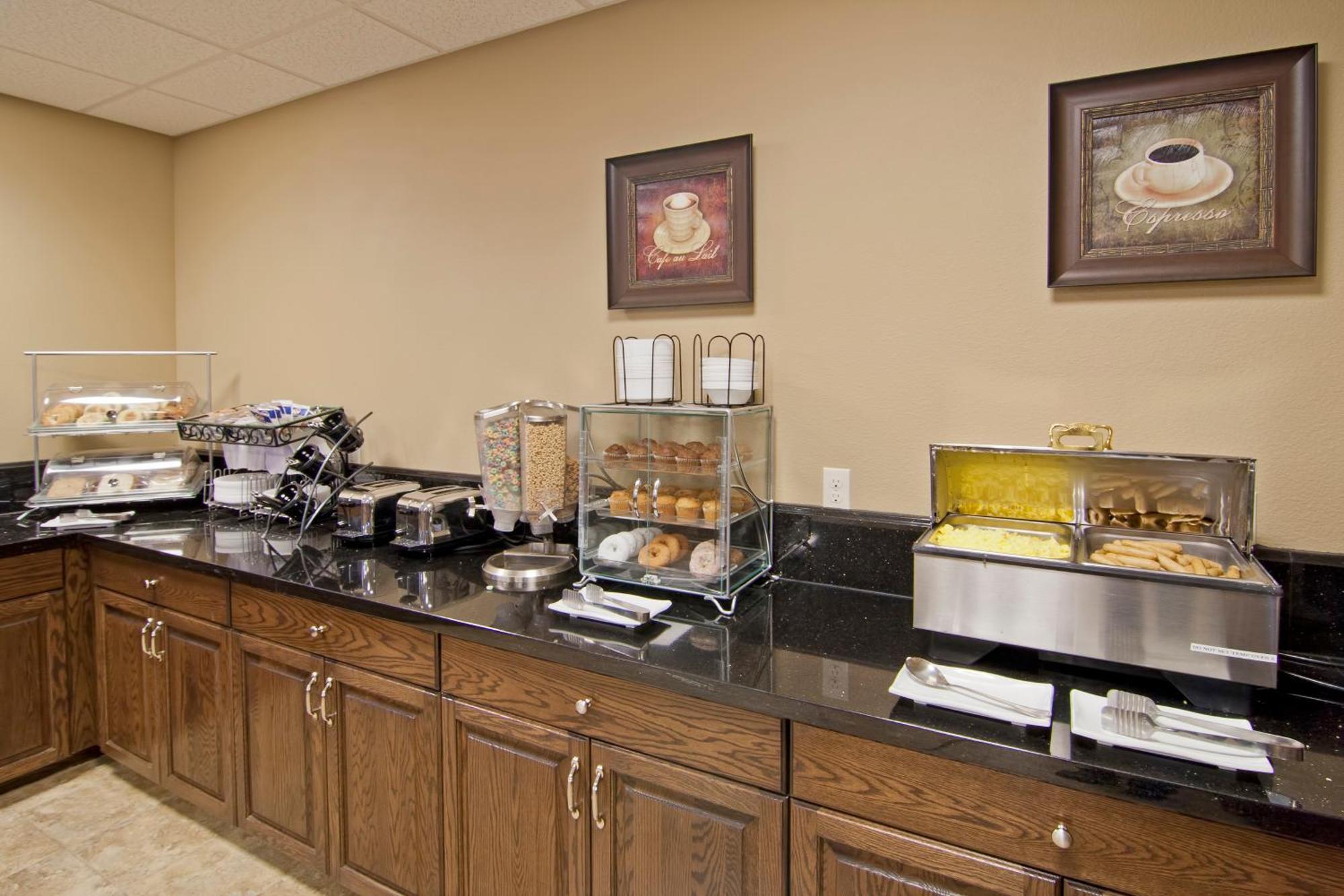 The Watford Hotel Watford City Екстериор снимка