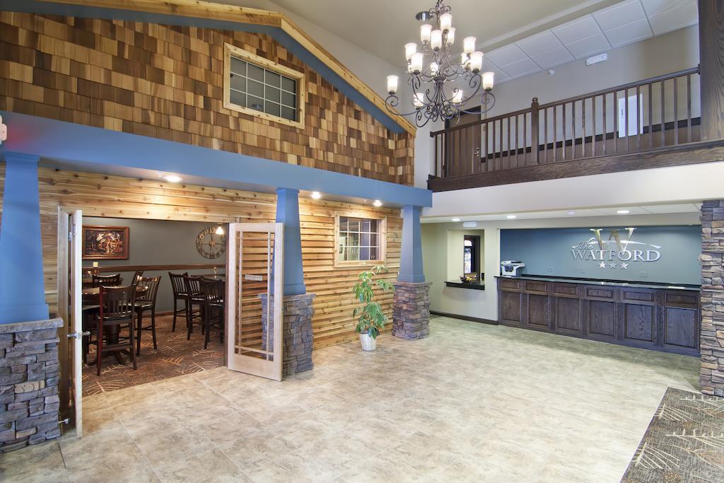 The Watford Hotel Watford City Екстериор снимка